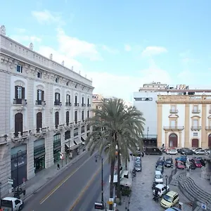 https://palazzo-moncada-appartamento-2.palermohotels.org